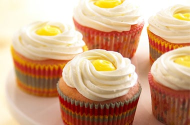 Stuffed Cran-Lemonade Cupcakes