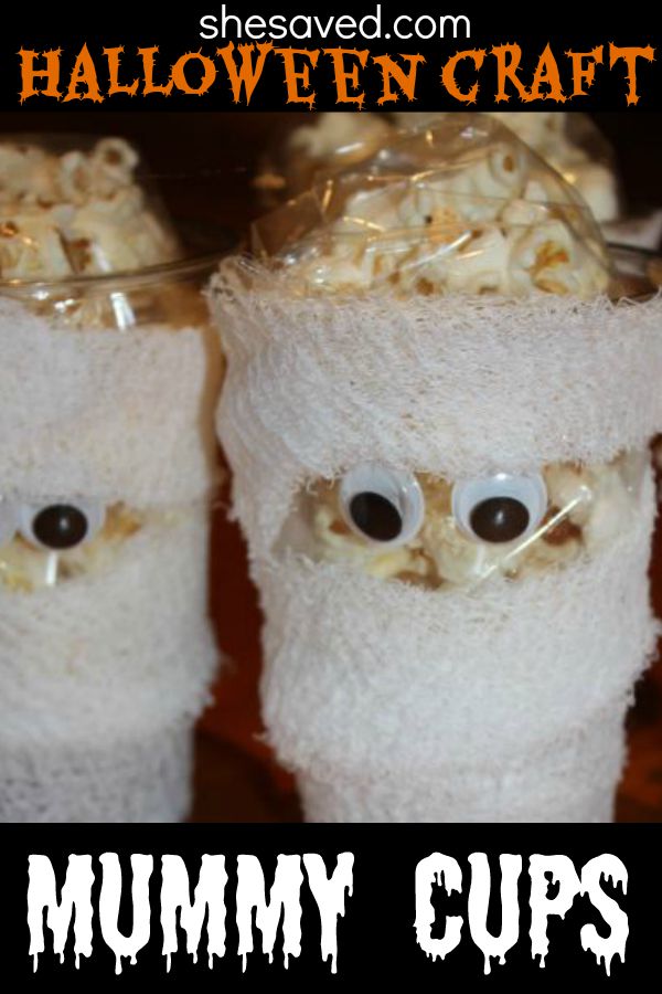 These fun Mummy Cups are so easy to make and make great Halloween Treat holders!