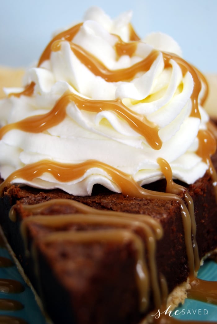 How to Make Homemade Pie with Chocolate and Caramel