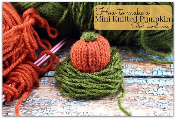 mini knitted pumpkin 1