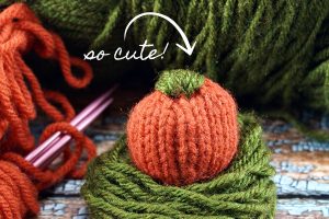 DIY Mini Knitted Pumpkin Pattern