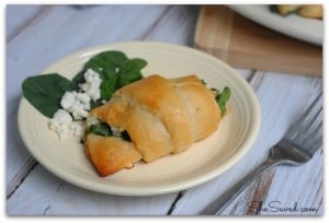 Easy Spinach and Feta Crescent Rolls ­
