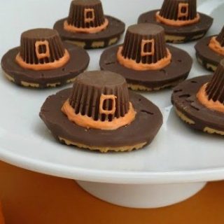 How to Make Pilgrim-Hat-Cookies