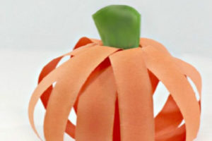 Fall Craft: Easy Paper Pumpkin Craft