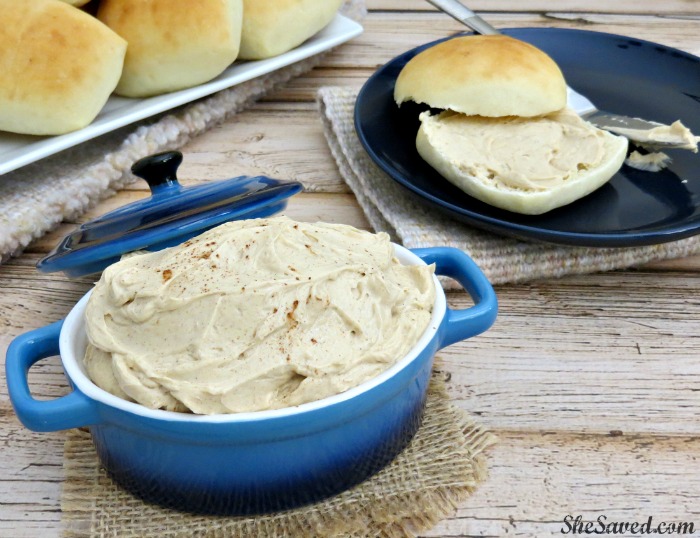 So easy and SO delicious, this Copycat Texas Roadhouse Honey Butter recipe is a must have for the holidays!