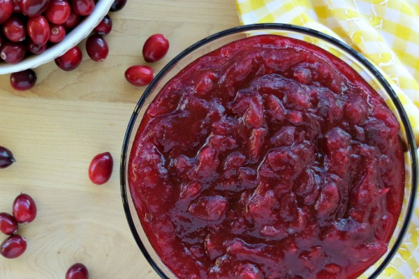 Maple Vanilla Cranberry Sauce Recipe