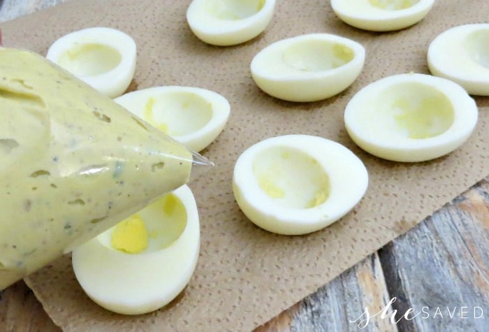 how to fill deviled eggs