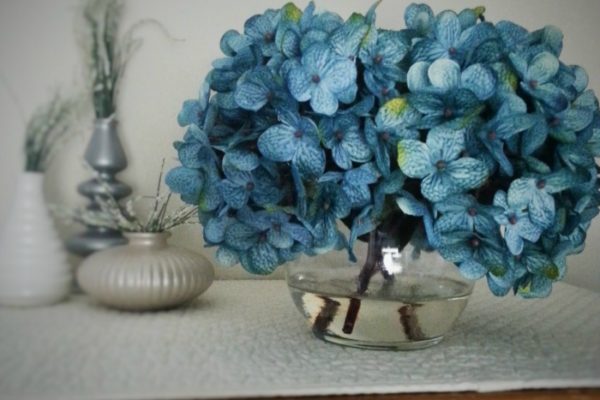 Home Decor Project: Easy DIY Floral Arrangement