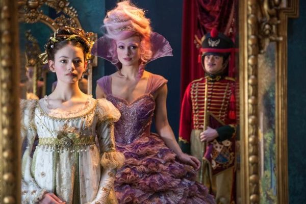Interview with Mackenzie Foy (Clara) from Disney’s THE NUTCRACKER AND THE FOUR REALMS!