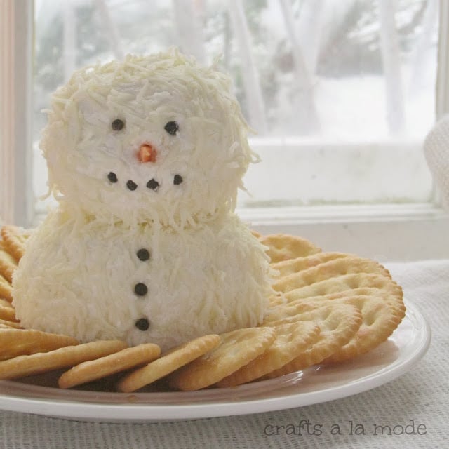 Snowman Cheeseball