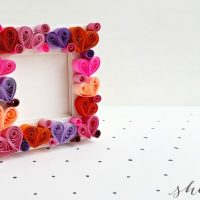 DIY Paper Quilling Craft: Quilled Heart Photo Frame