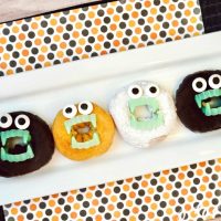 Spooky (and EASY!) Donuts with Teeth Halloween Treat