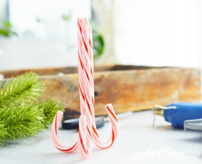 Make an easel with candy canes