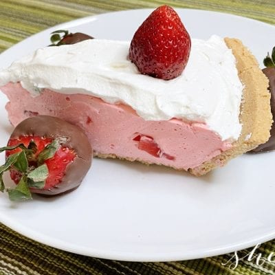 EASY! No-Bake Strawberry Jello Pie Recipe