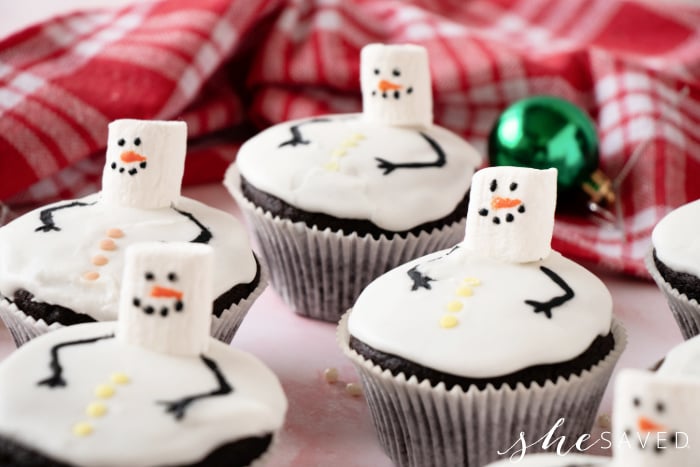 cupcakes with snowmen on top