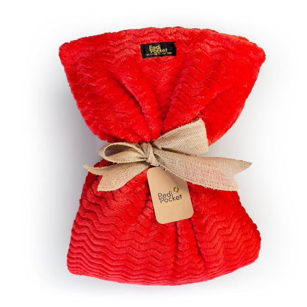 red blanket with bow